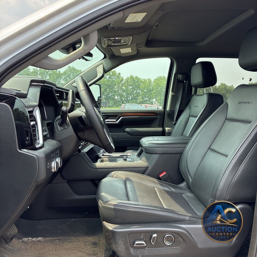 2024 GMC Sierra 2500 Denali