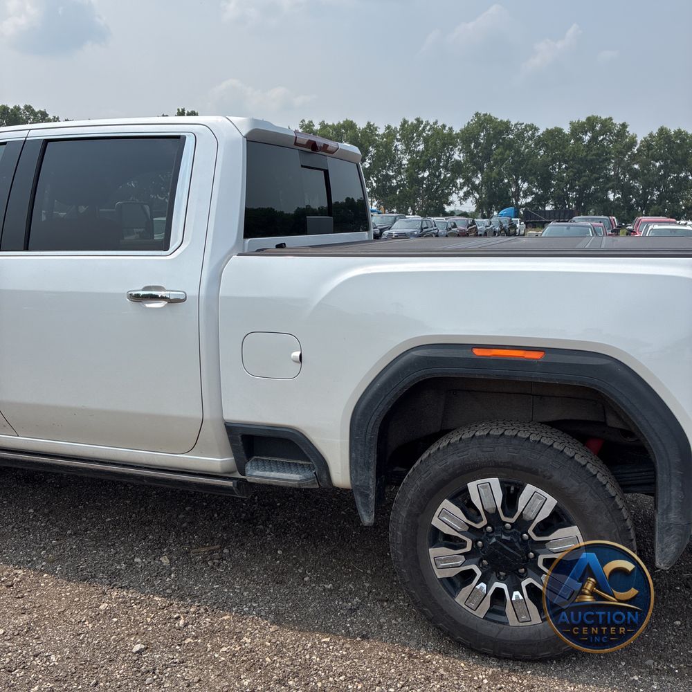 2024 GMC Sierra 2500 Denali