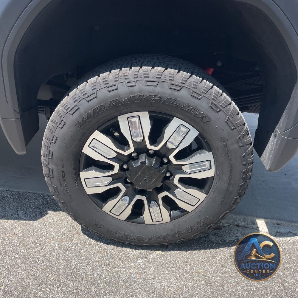 2024 GMC Sierra 2500HD Denali