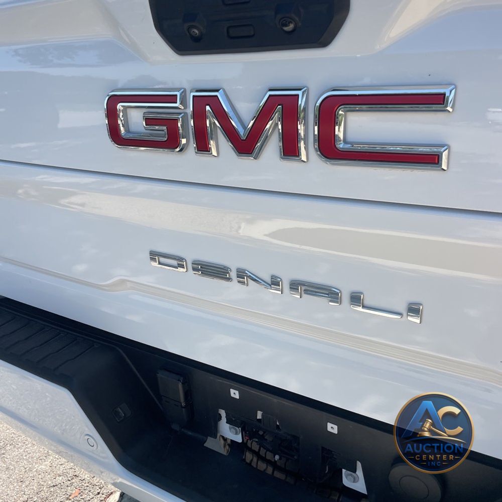 2024 GMC Sierra 2500HD Denali