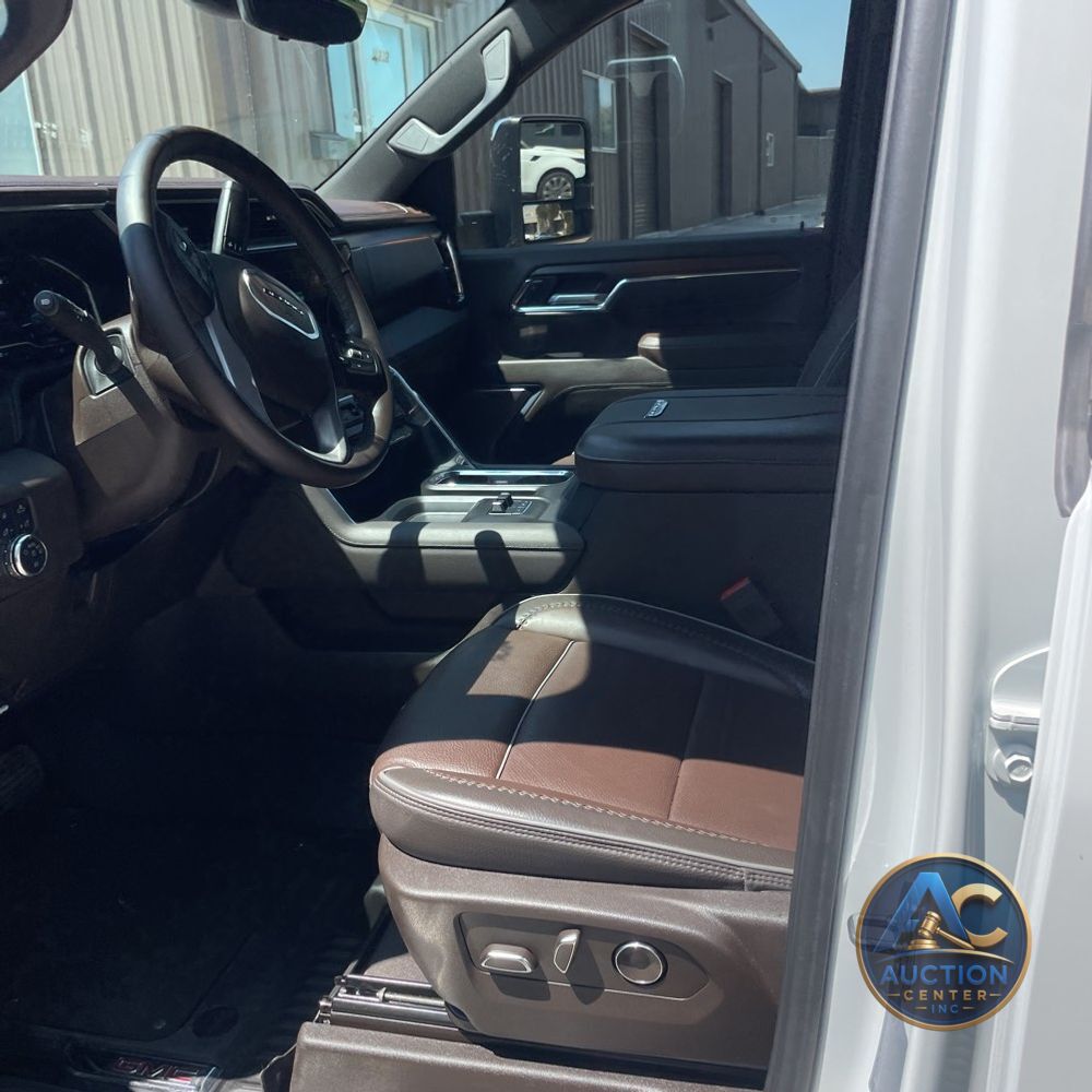 2024 GMC Sierra 2500HD Denali