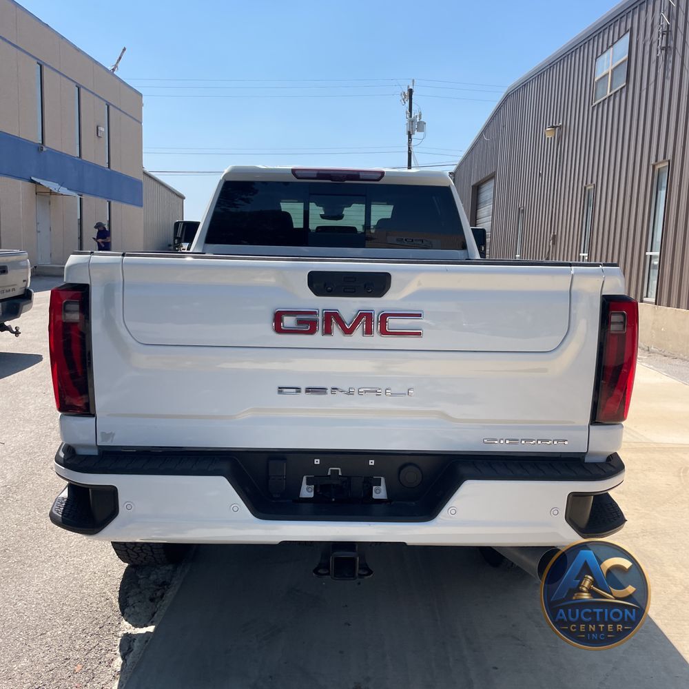 2024 GMC Sierra 2500HD Denali