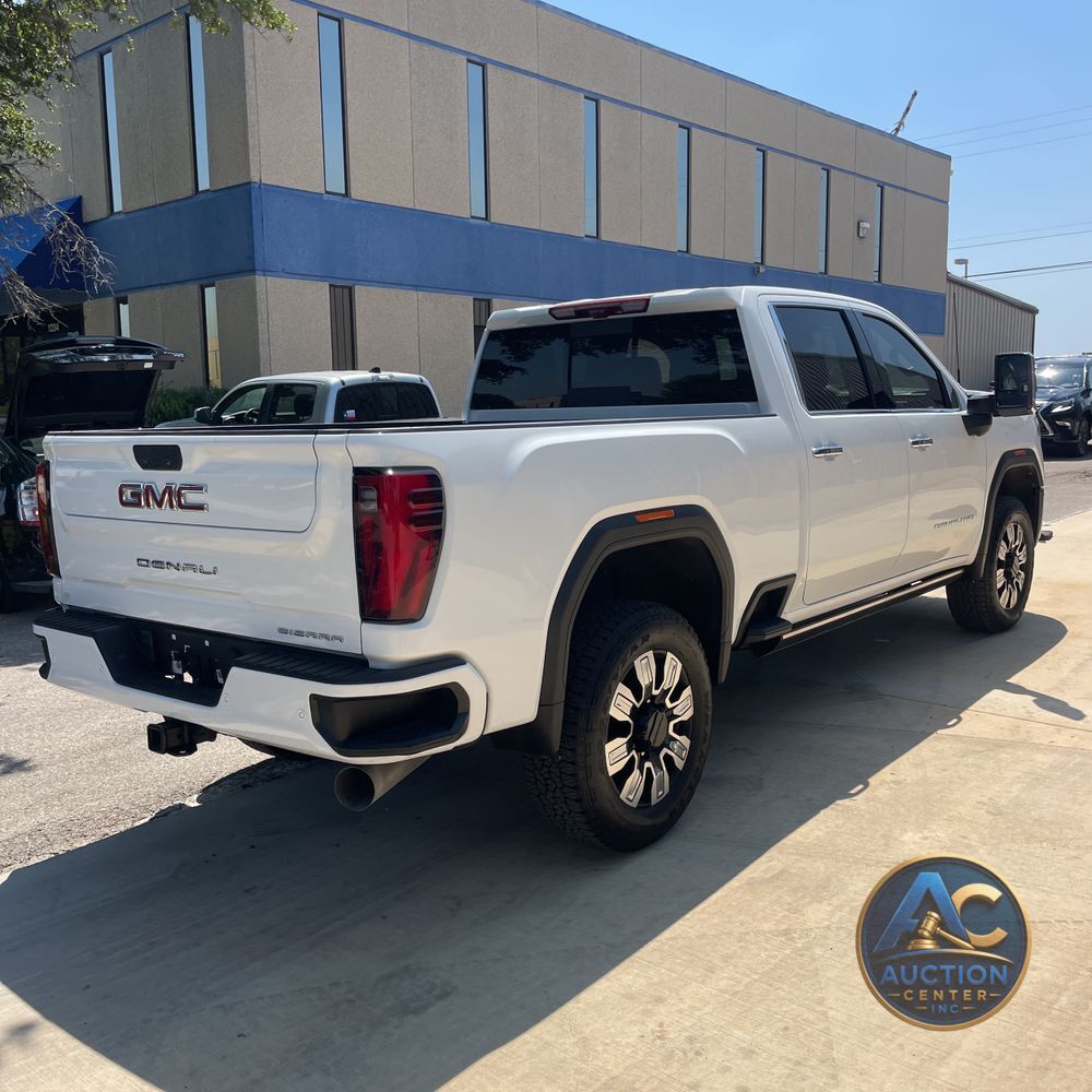 2024 GMC Sierra 2500HD Denali
