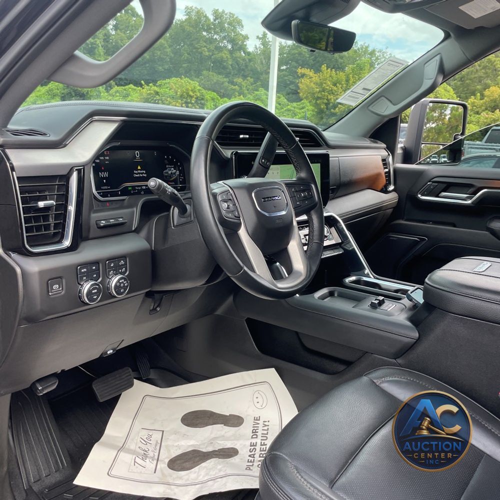 2024 GMC Sierra 2500 Denali