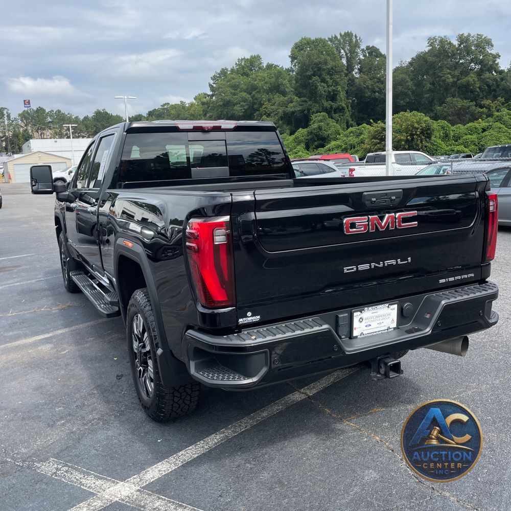 2024 GMC Sierra 2500 Denali