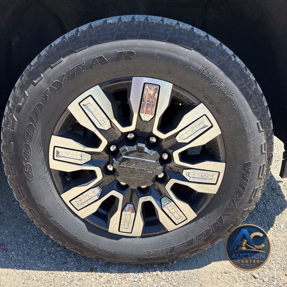 2024 GMC Sierra 2500 Denali