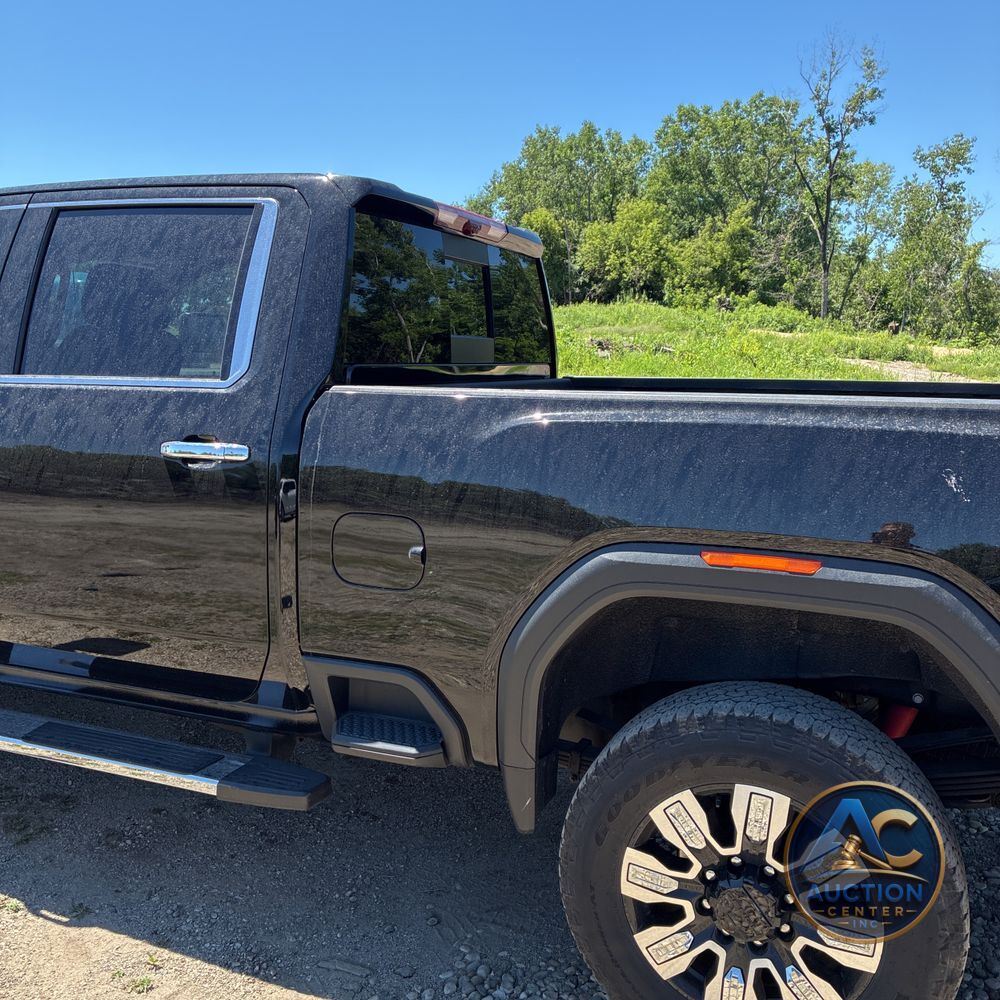 2024 GMC Sierra 2500 Denali