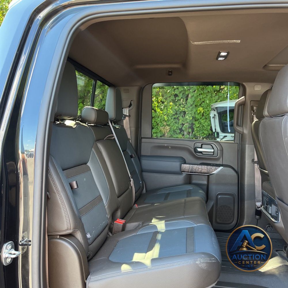 2023 GMC Sierra 2500HD Denali