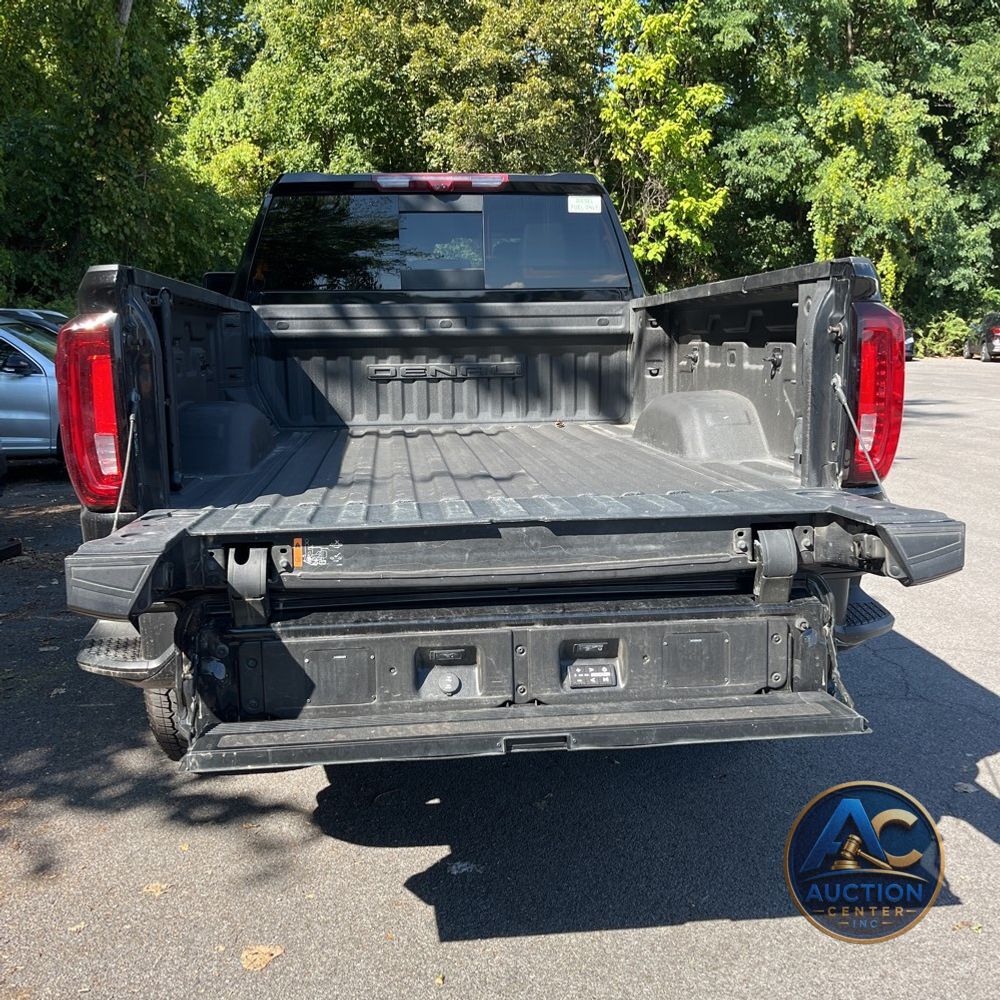 2023 GMC Sierra 2500HD Denali
