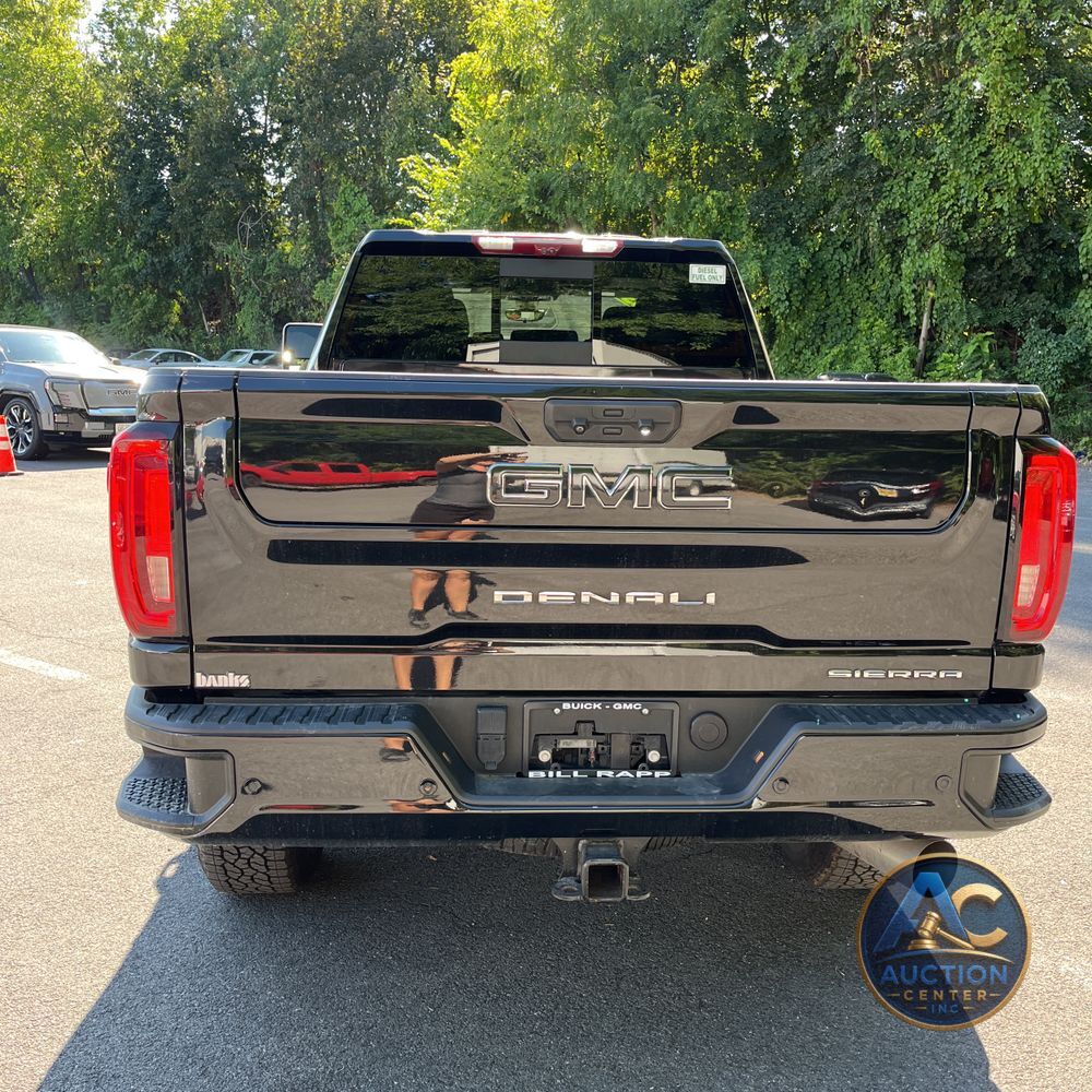 2023 GMC Sierra 2500HD Denali
