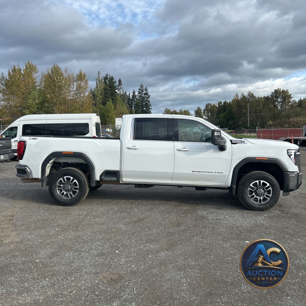 2024 GMC Sierra 3500 SLE