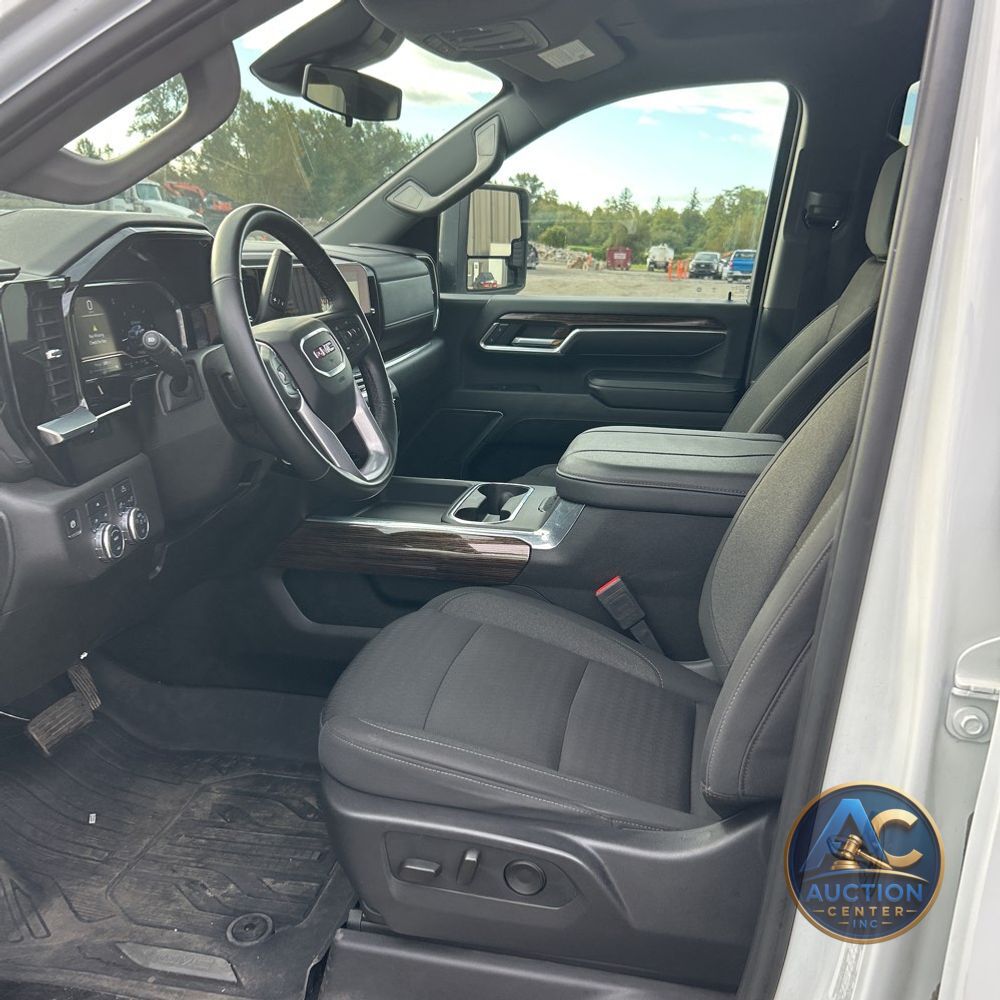 2024 GMC Sierra 3500 SLE