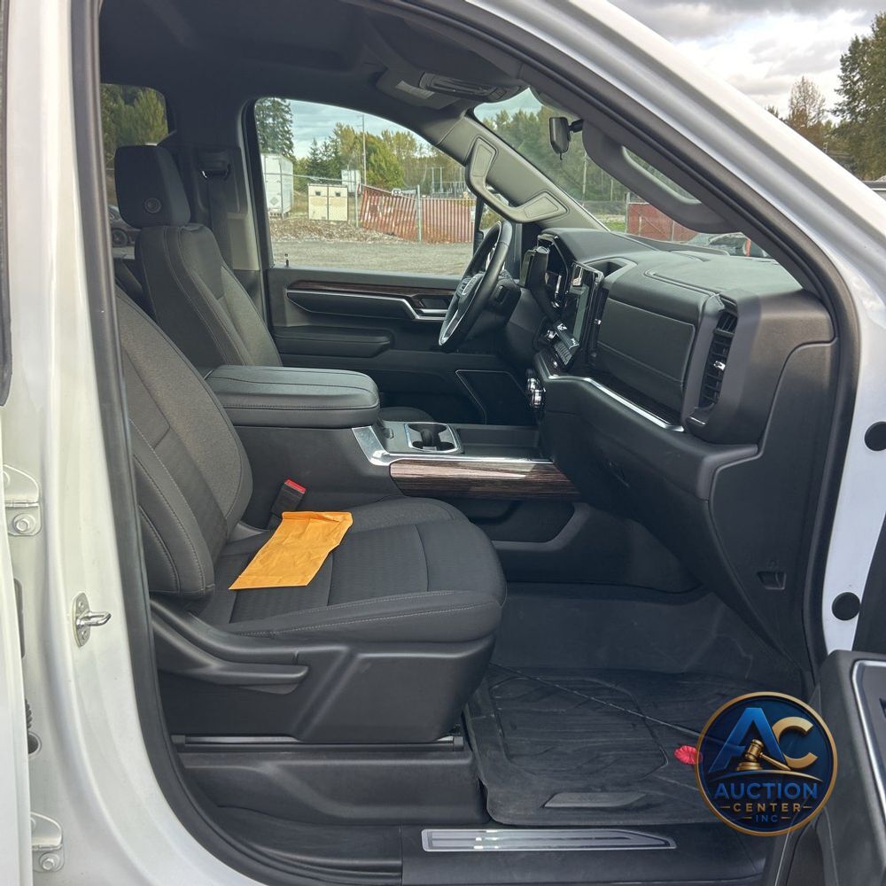 2024 GMC Sierra 3500 SLE