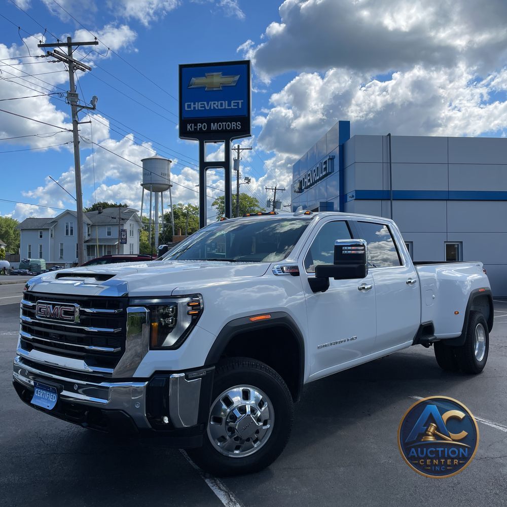 2024 GMC Sierra 3500 SLT