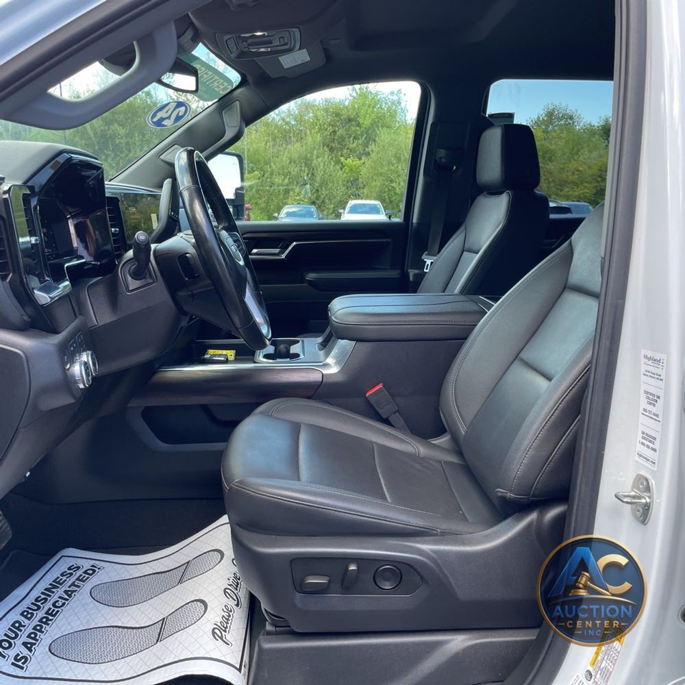 2024 GMC Sierra 3500 SLT