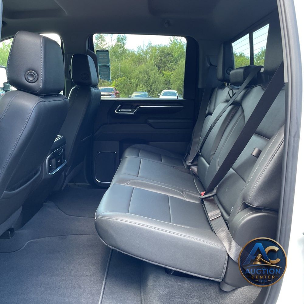 2024 GMC Sierra 3500 SLT