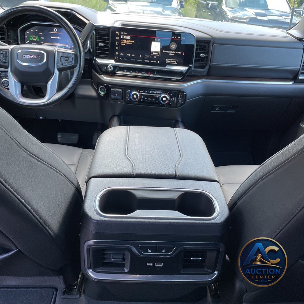 2024 GMC Sierra 3500 SLT