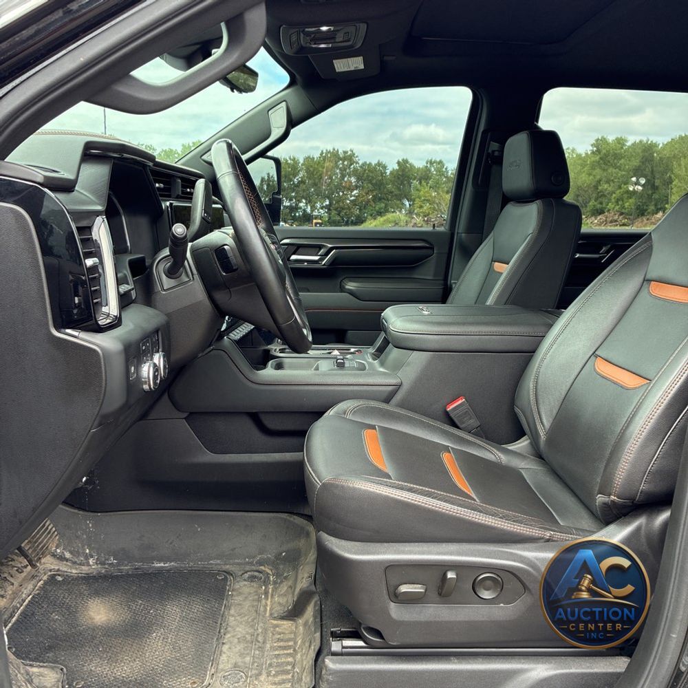 2024 GMC Sierra 3500 AT4