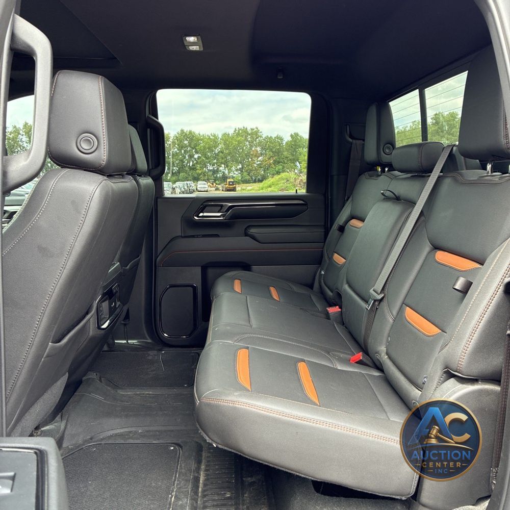 2024 GMC Sierra 3500 AT4