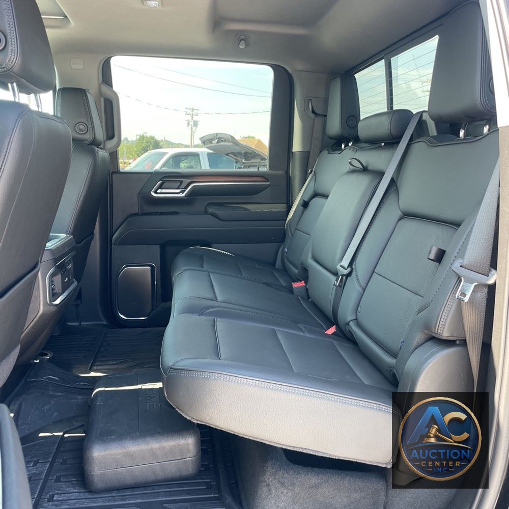 2024 GMC Sierra 3500HD Denali