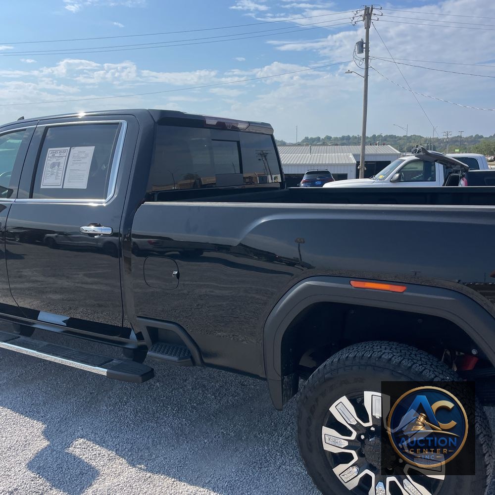 2024 GMC Sierra 3500HD Denali