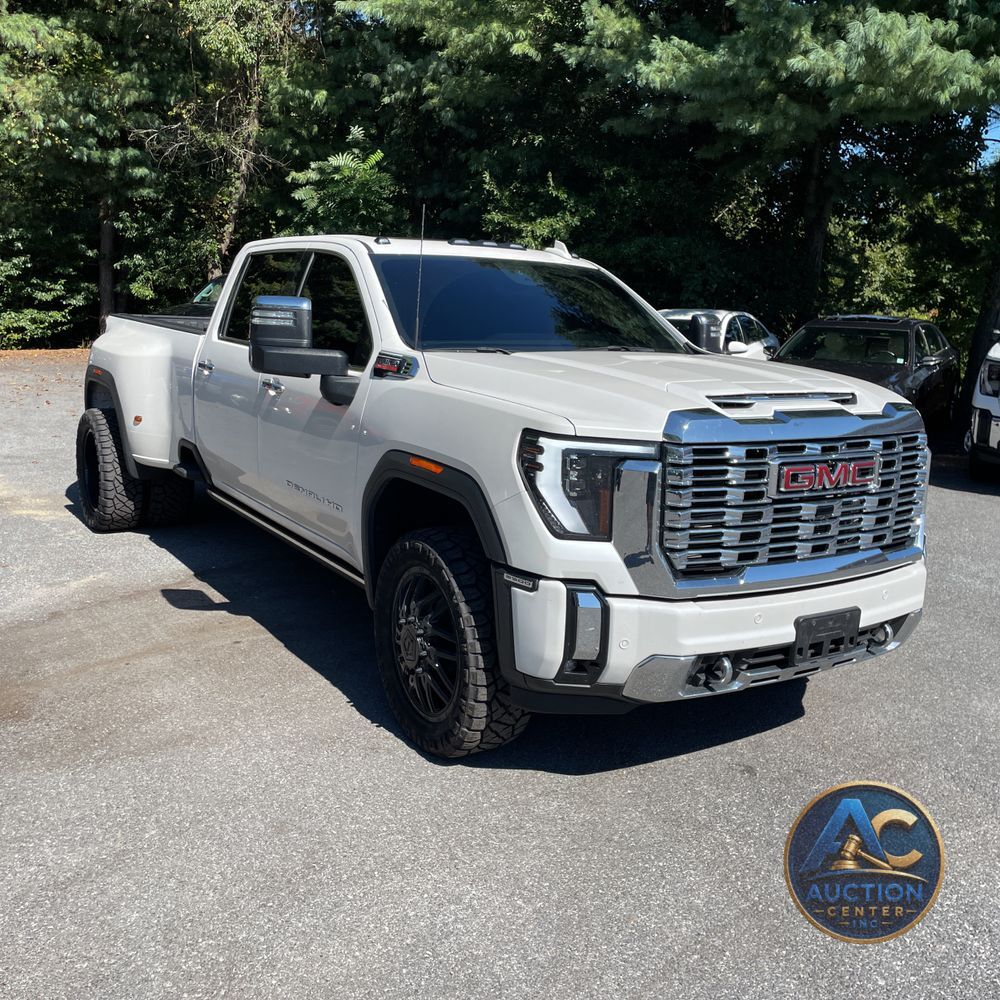 2024 GMC Sierra 3500HD Denali