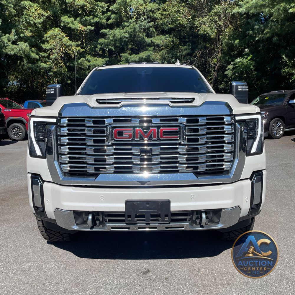 2024 GMC Sierra 3500HD Denali