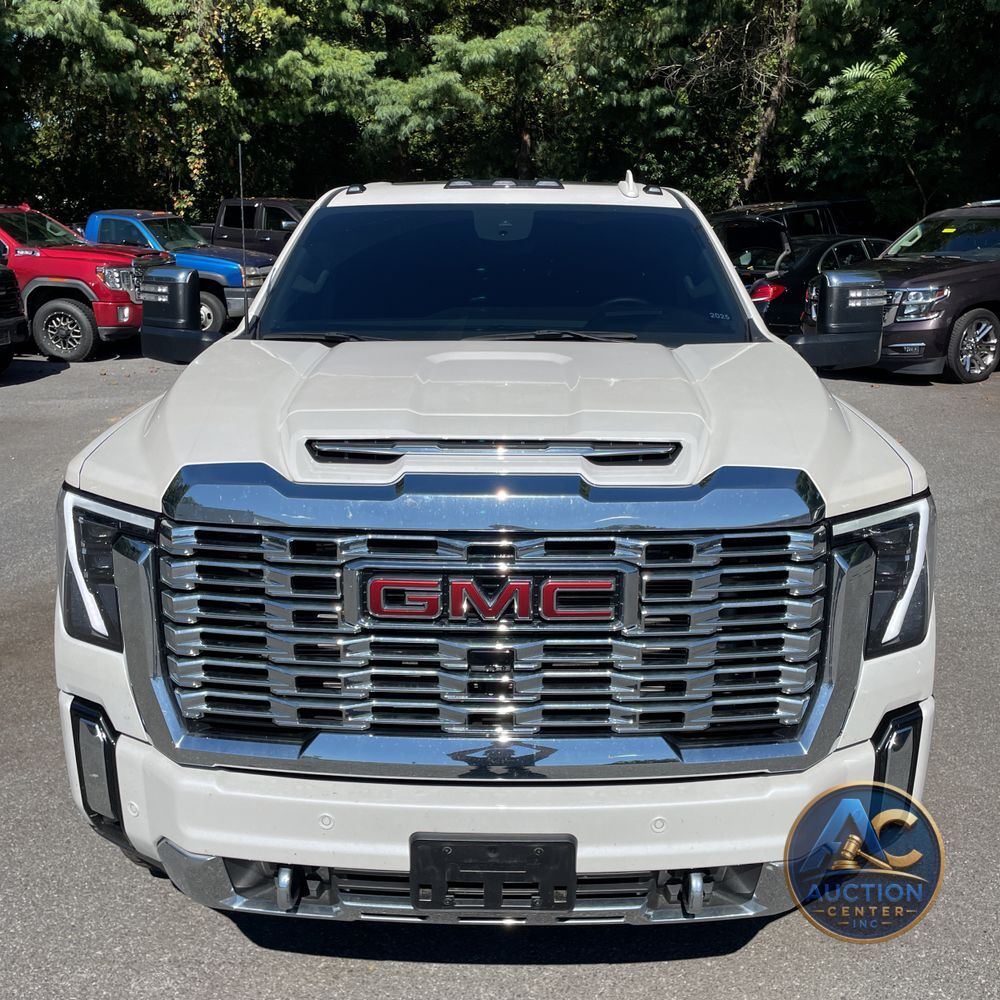2024 GMC Sierra 3500HD Denali