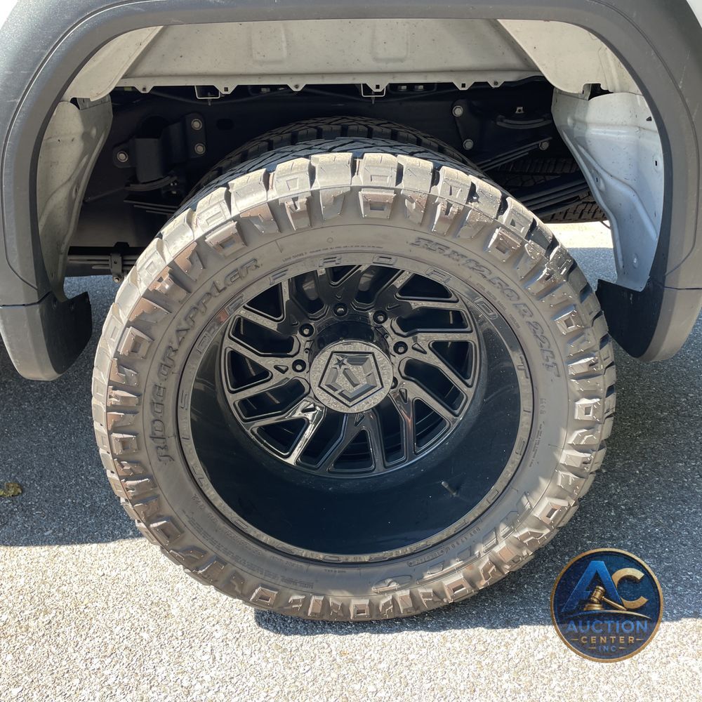 2024 GMC Sierra 3500HD Denali