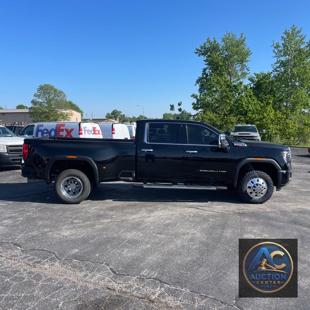 2024 GMC Sierra 3500HD Denali
