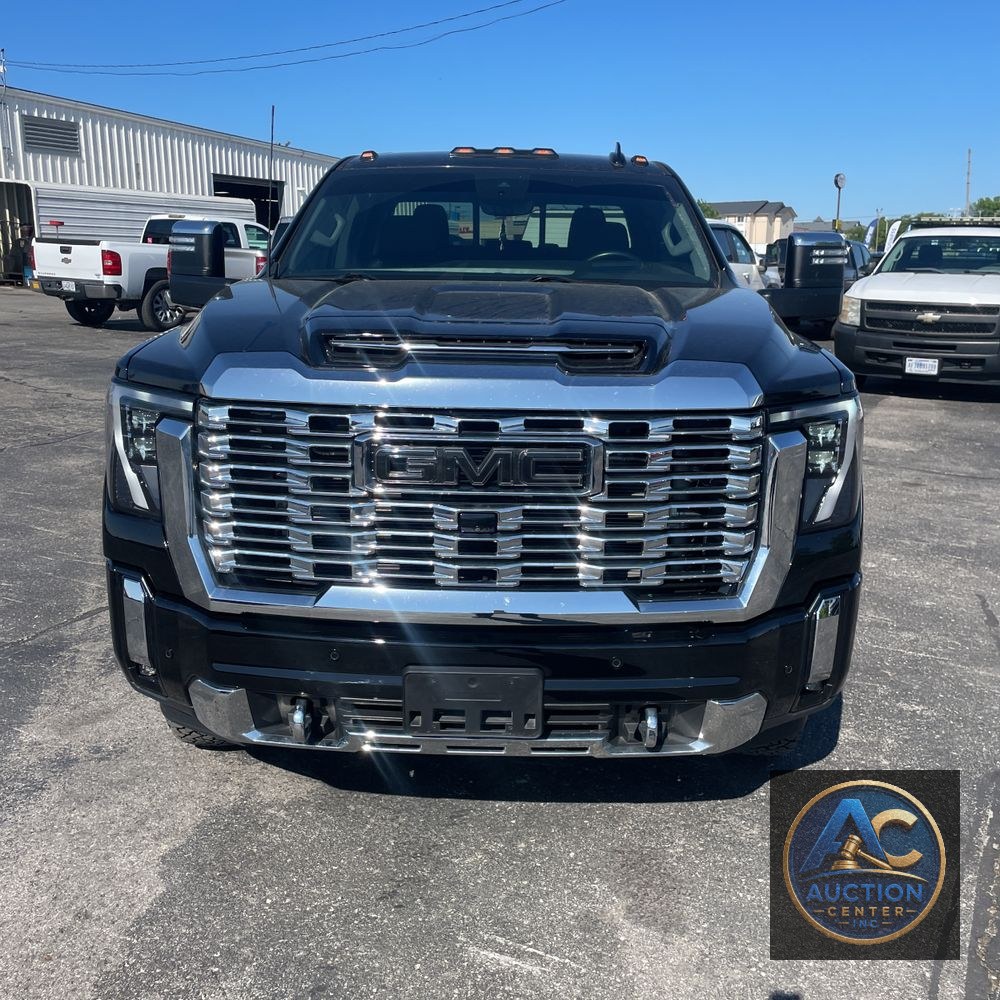2024 GMC Sierra 3500HD Denali