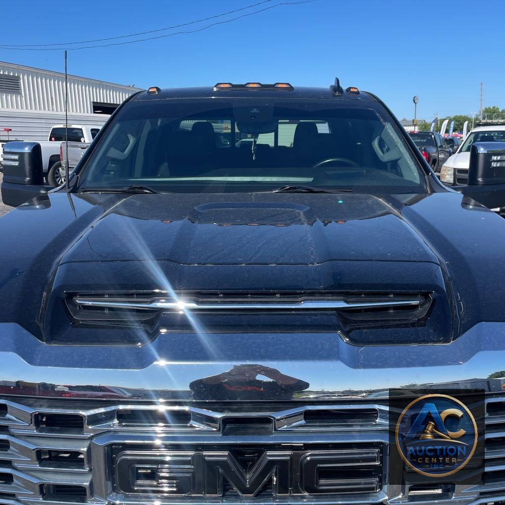 2024 GMC Sierra 3500HD Denali