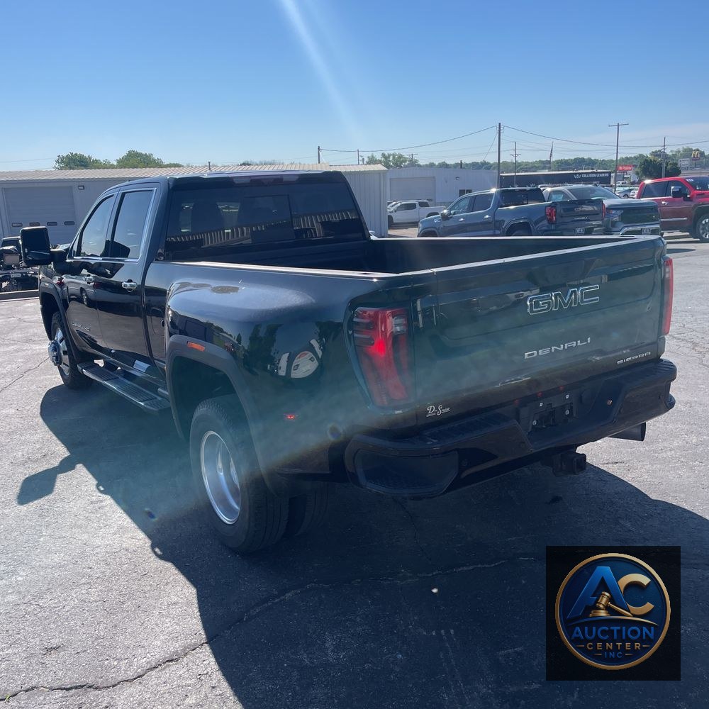2024 GMC Sierra 3500HD Denali