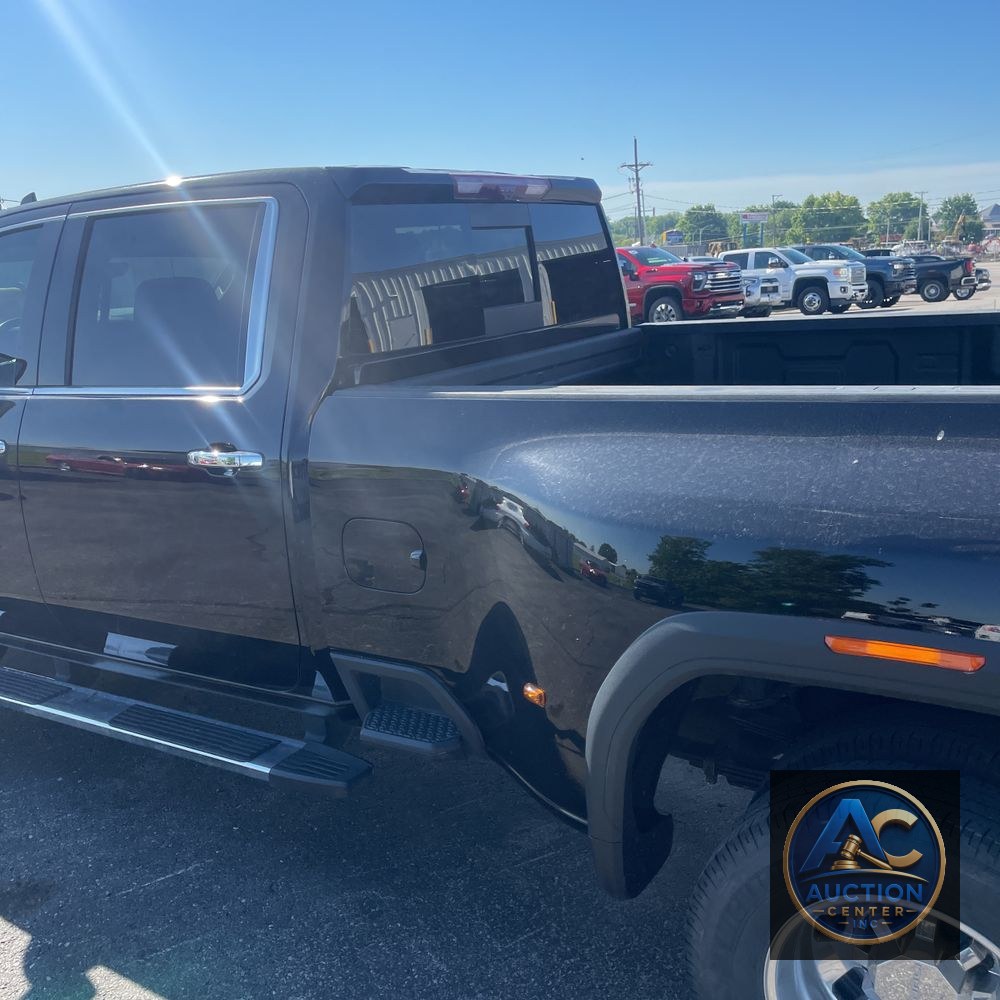 2024 GMC Sierra 3500HD Denali