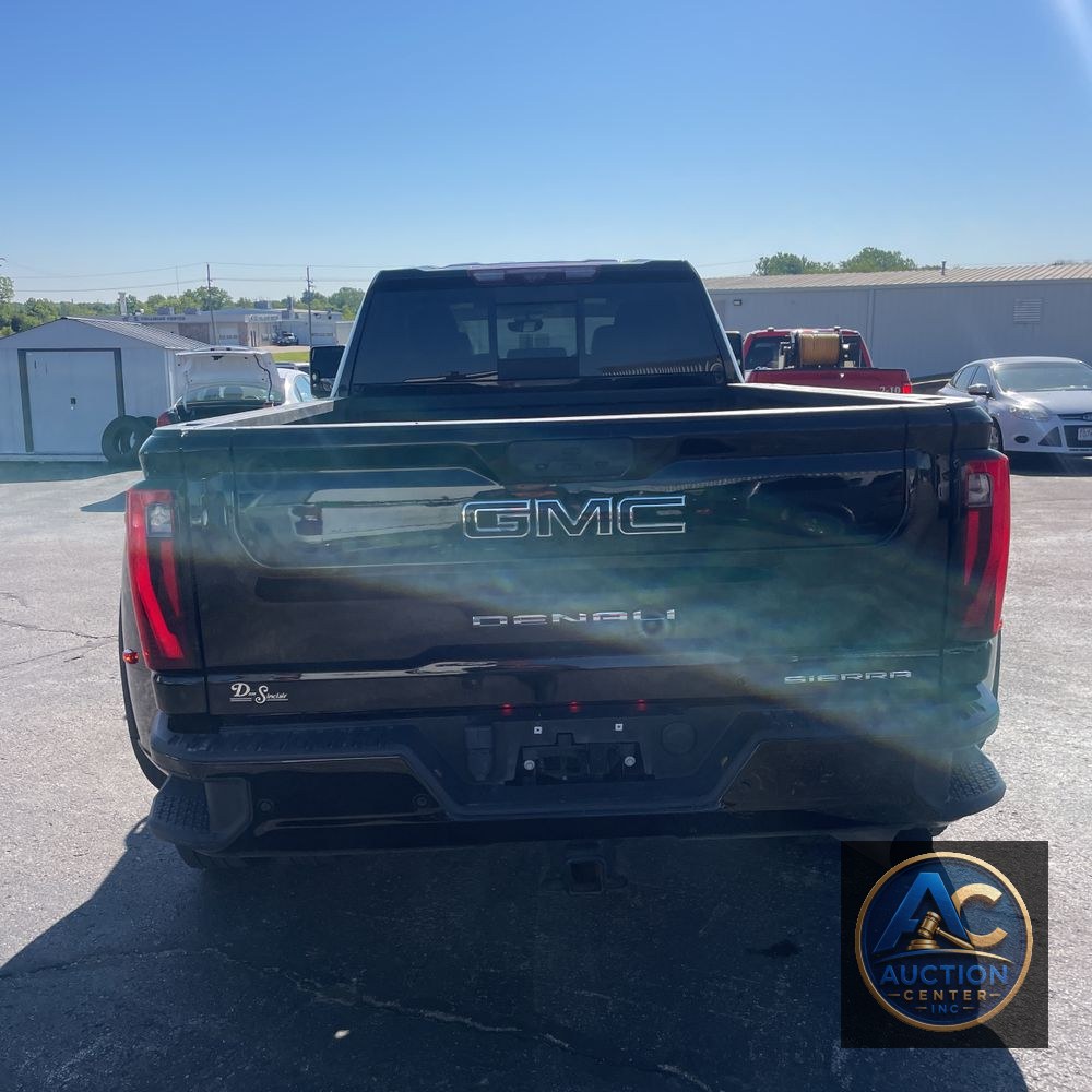 2024 GMC Sierra 3500HD Denali