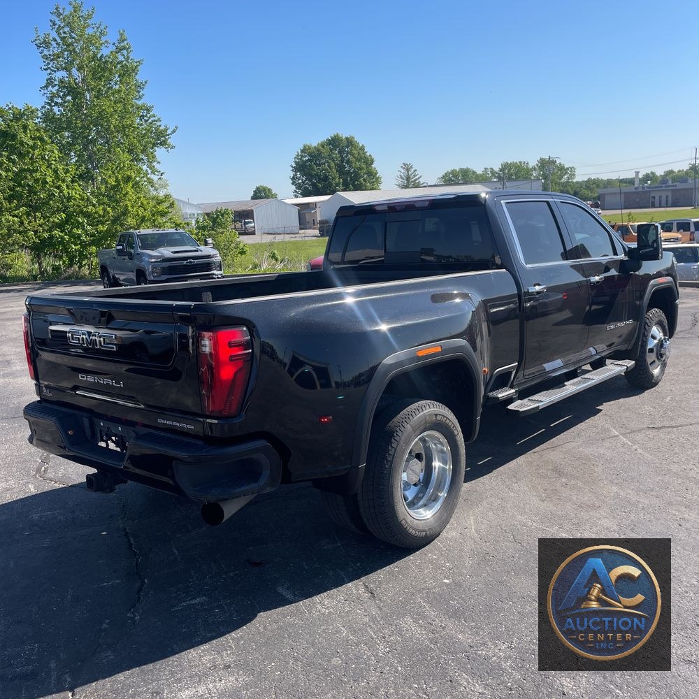 2024 GMC Sierra 3500HD Denali