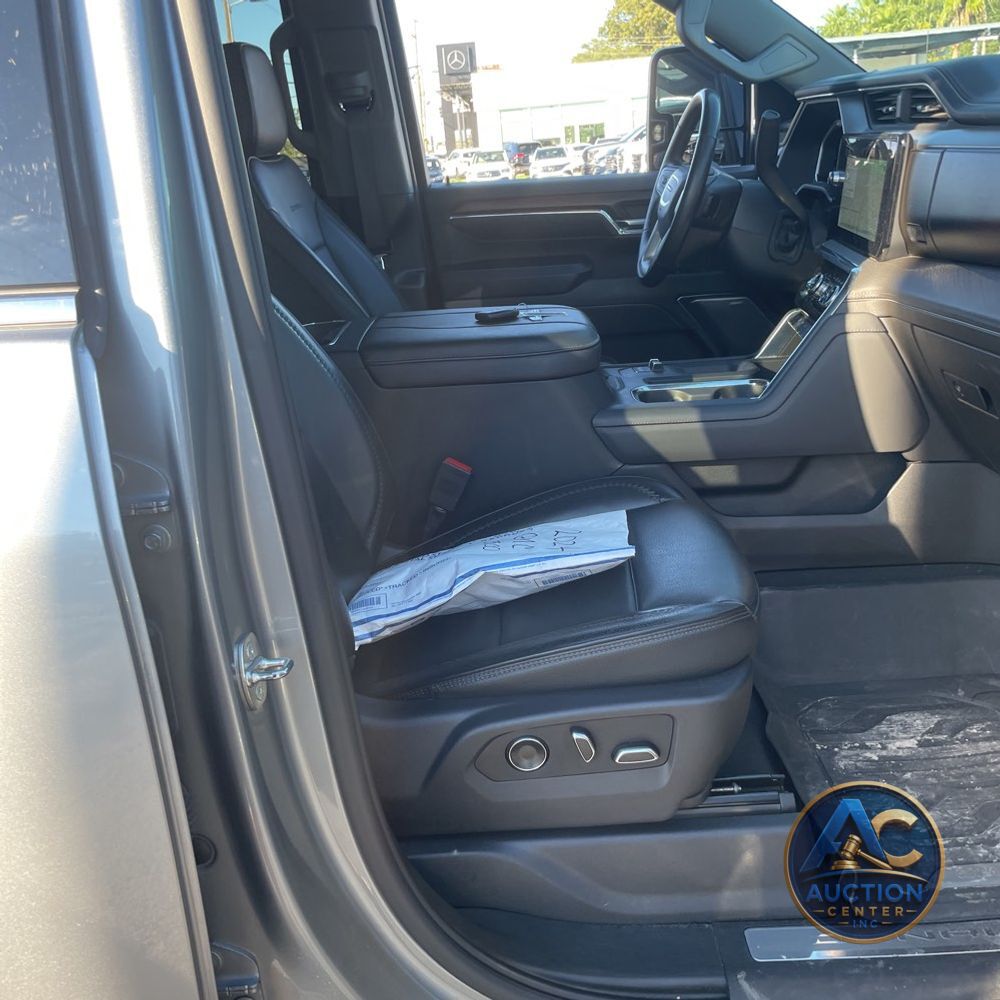 2024 GMC Sierra 3500HD Denali