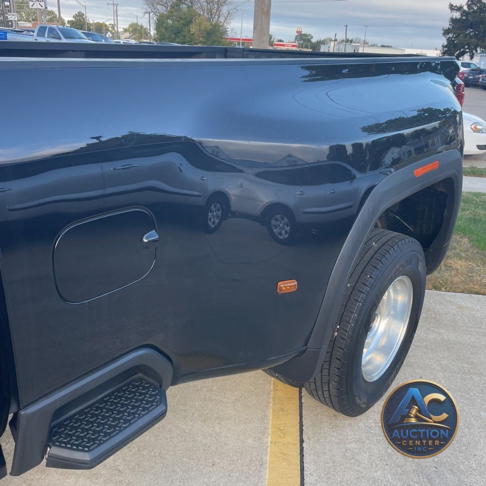 2023 GMC Sierra 3500 Denali