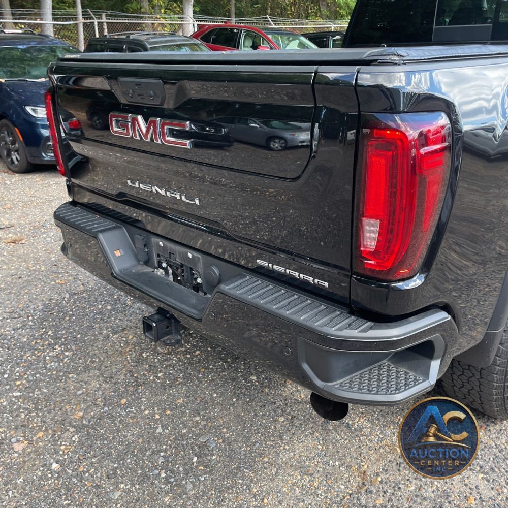 2023 GMC Sierra 3500HD Denali