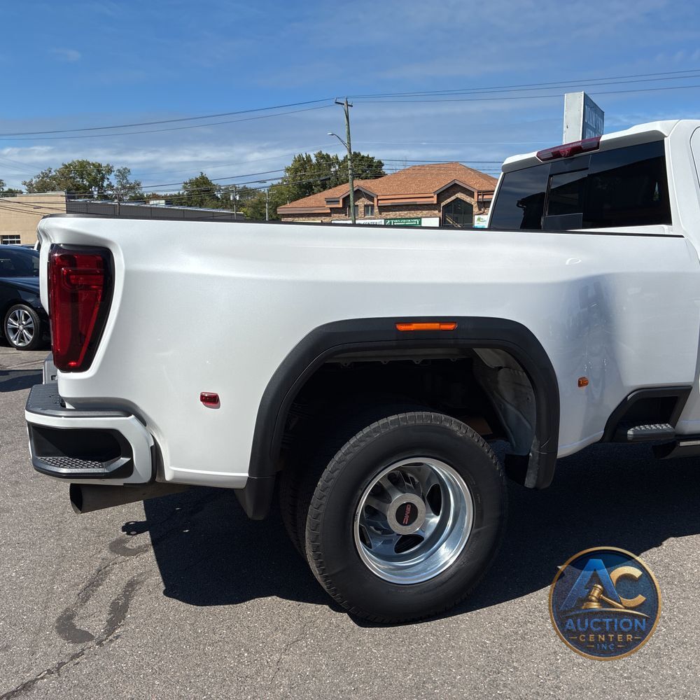 2023 GMC Sierra 3500HD Denali