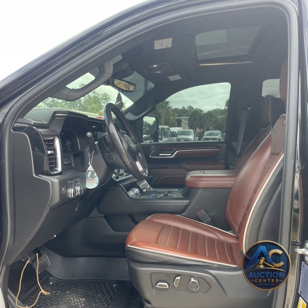 2024 GMC Sierra 2500HD Denali Ultimate
