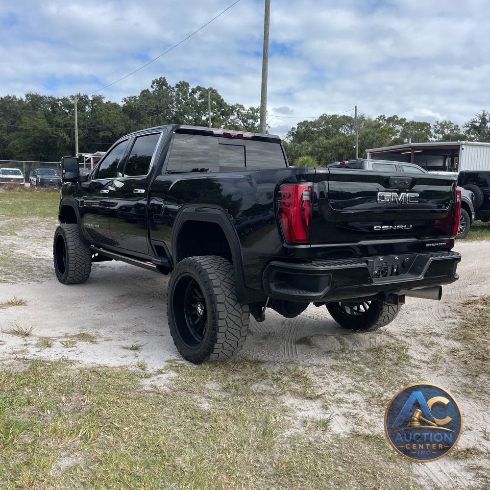 2024 GMC Sierra 2500HD Denali Ultimate
