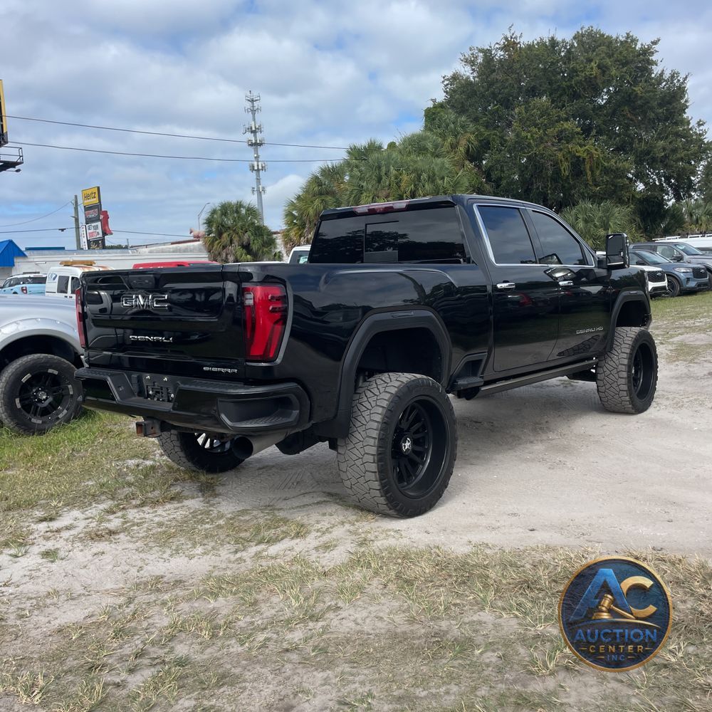 2024 GMC Sierra 2500HD Denali Ultimate