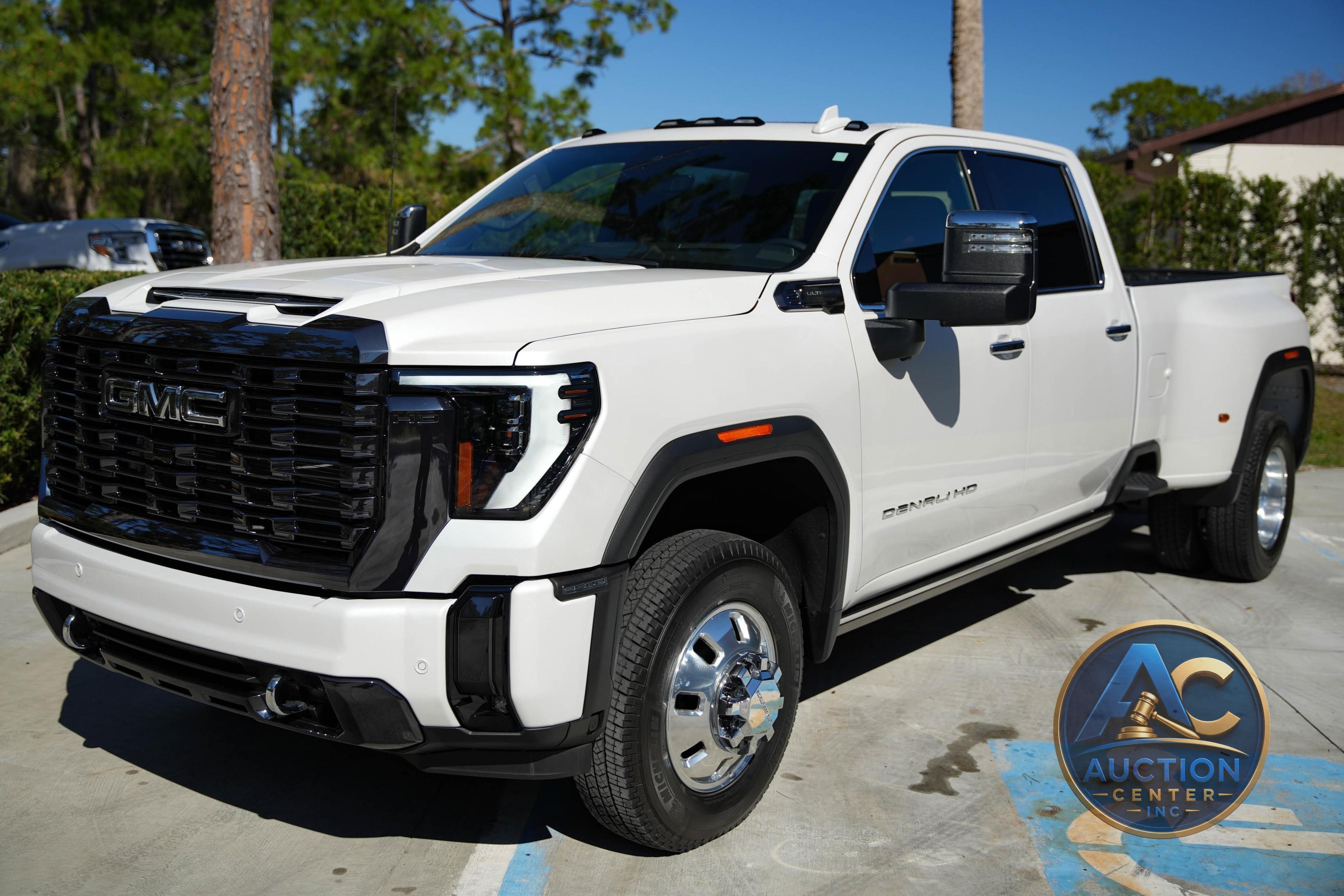 2024 GMC Sierra 3500HD Denali Ultimate Crew Cab