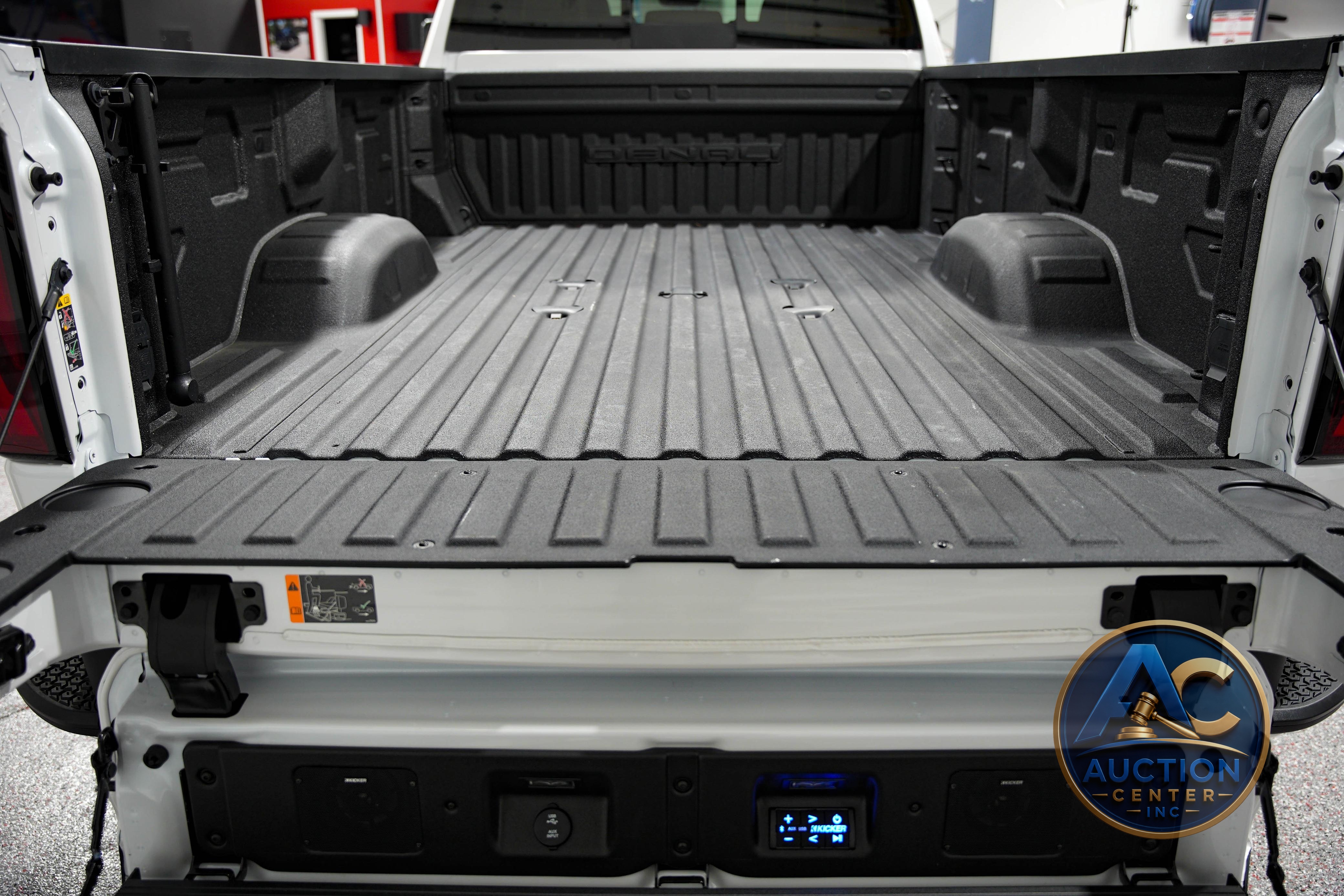2024 GMC Sierra 3500HD Denali Ultimate Crew Cab