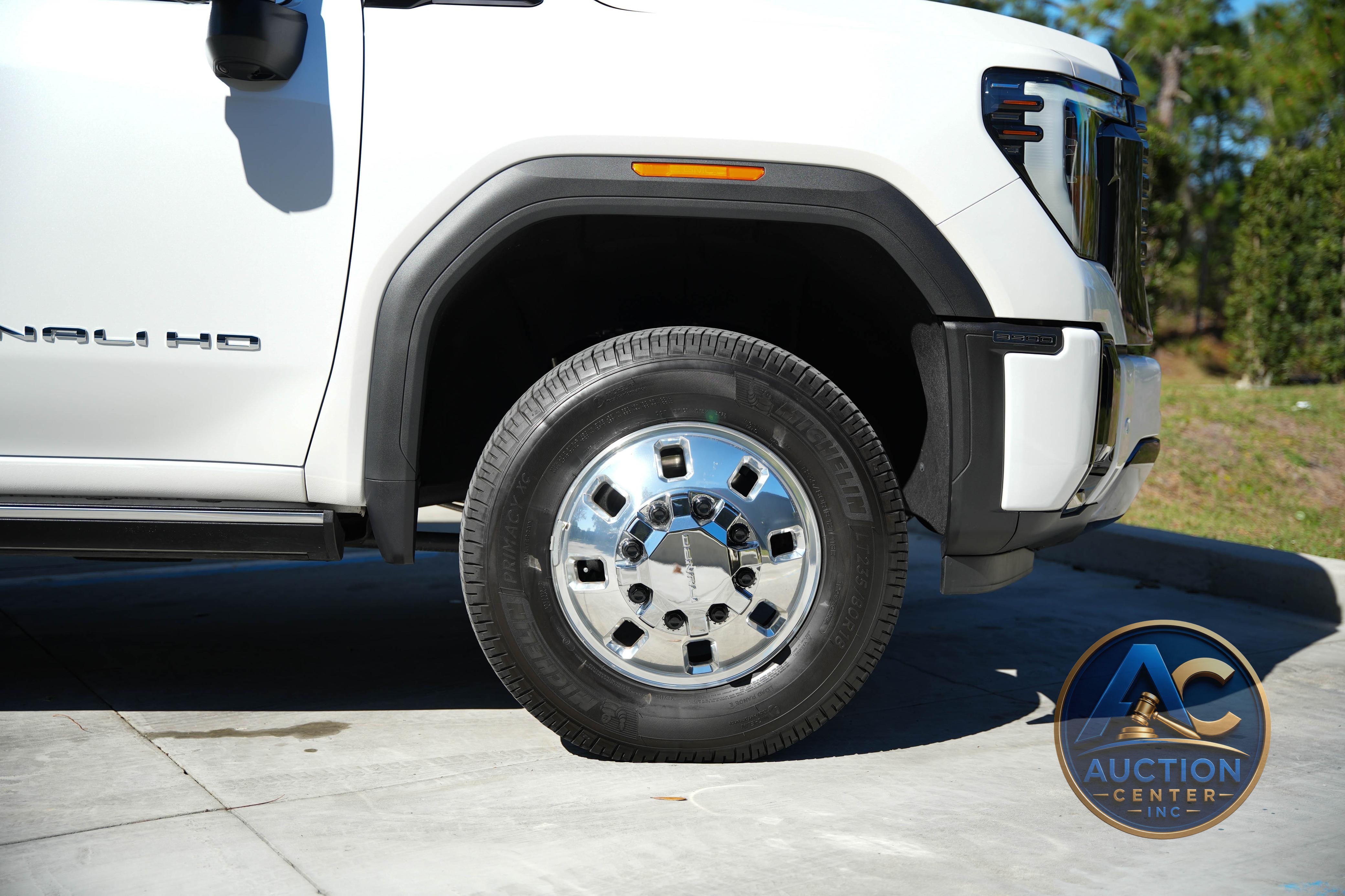 2024 GMC Sierra 3500HD Denali Ultimate Crew Cab
