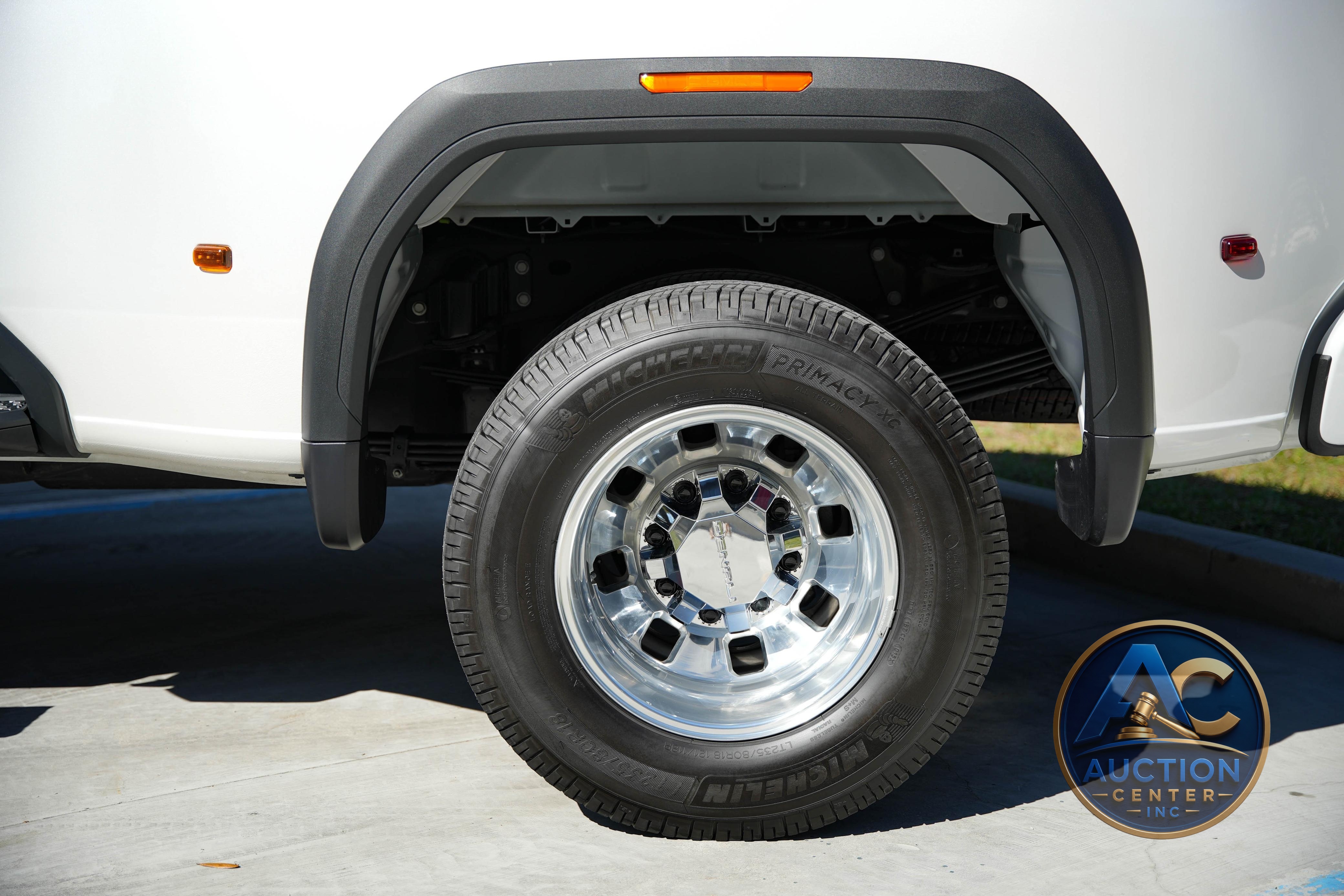 2024 GMC Sierra 3500HD Denali Ultimate Crew Cab