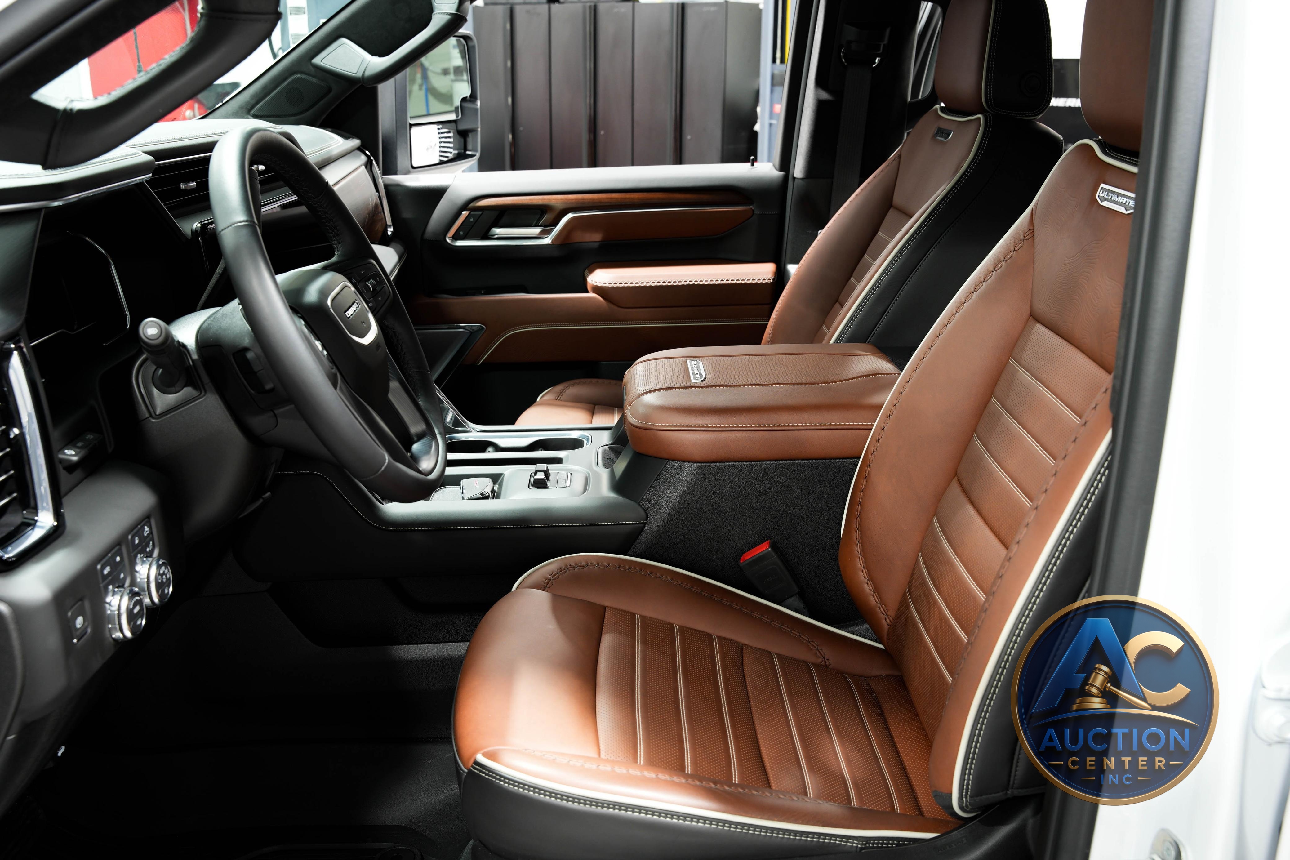 2024 GMC Sierra 3500HD Denali Ultimate Crew Cab