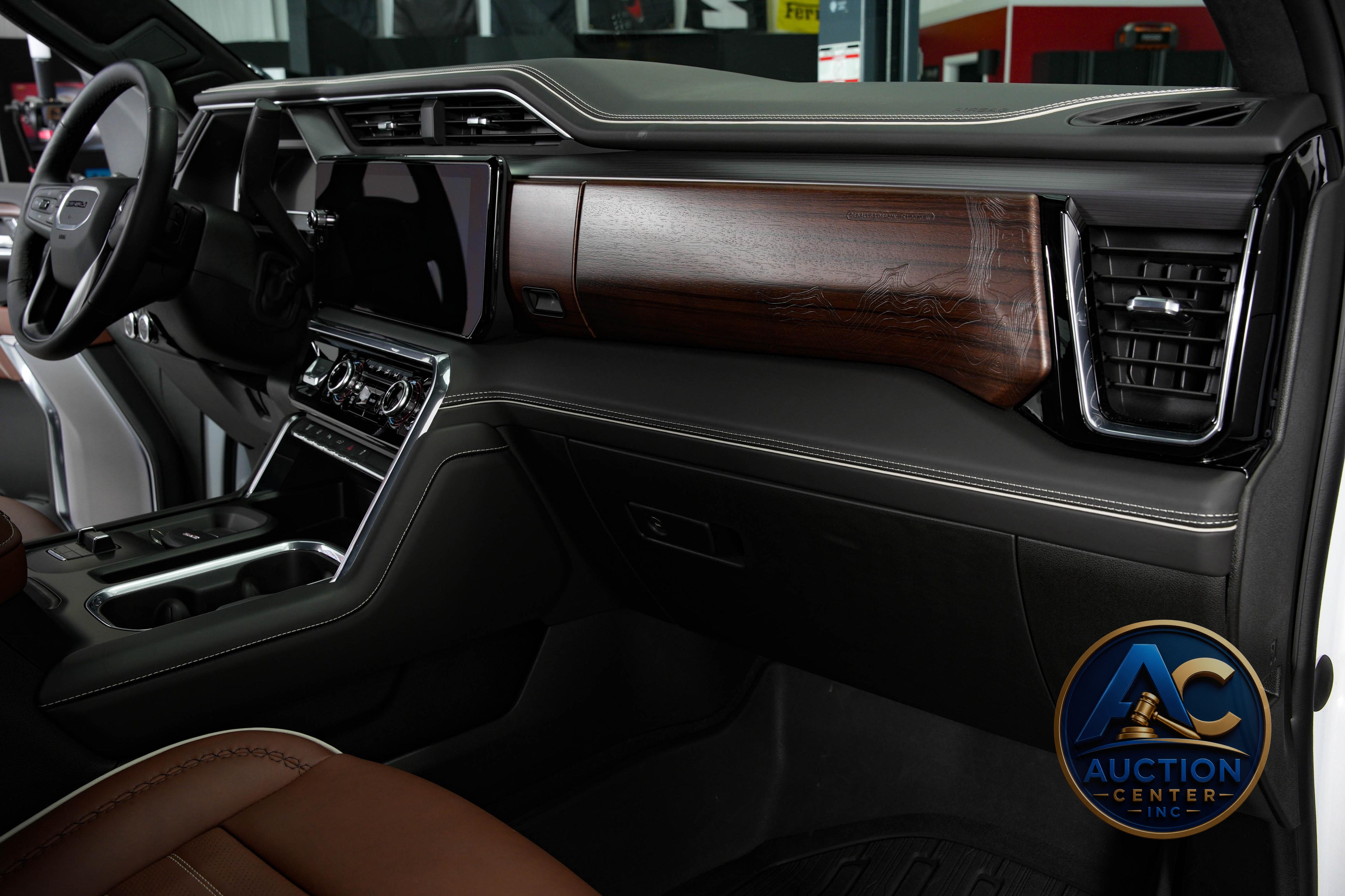 2024 GMC Sierra 3500HD Denali Ultimate Crew Cab