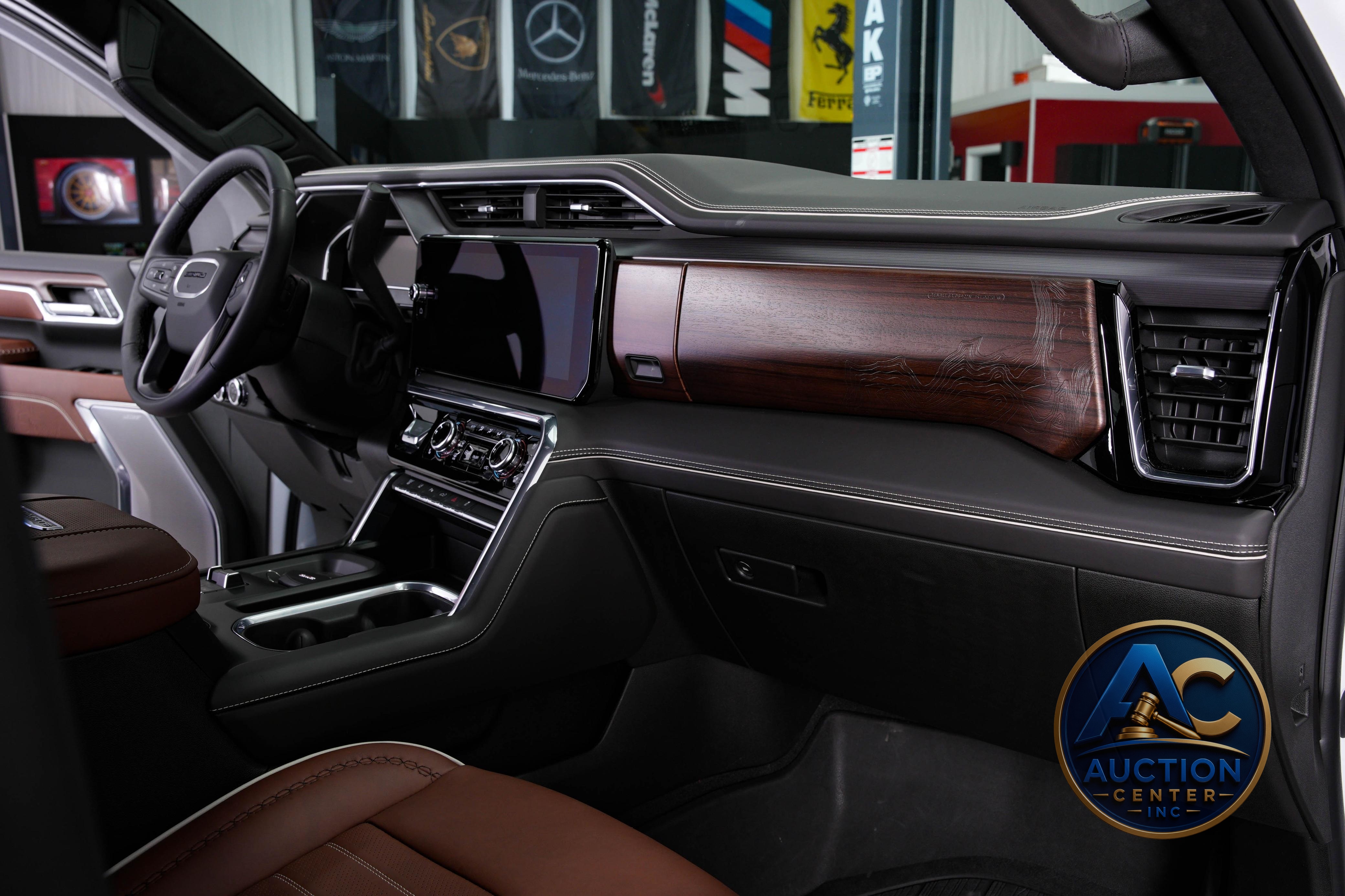 2024 GMC Sierra 3500HD Denali Ultimate Crew Cab